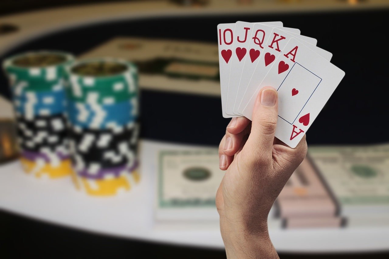 Myanmar ကစားသူများ casino888 APP ဖြင့် Esports MLBB Dota 2 Bet ထားနေသောမြင်ကွင်း